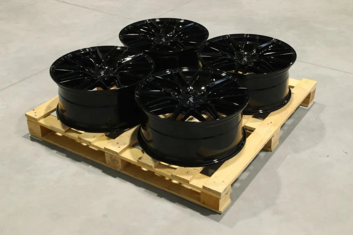 Комплект легкосплавних дисків 20" Japan Racing JR28 20x8,5 ET40 5x130 глянцевий чорний - фото My Tuning Lab