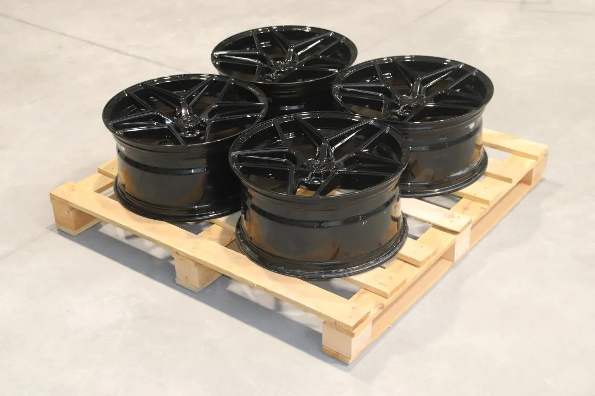 Комплект легкосплавних дисків 19" Concaver CVR2 19x9,5 ET45 5x114,3 платиновий чорний - фото My Tuning Lab