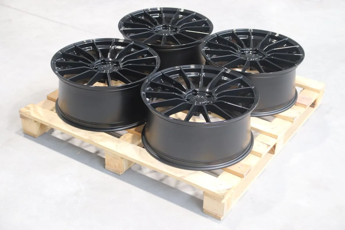 Комплект легкосплавних дисків 20" Japan Racing SL05 20x9 ET40 5x112 глянцевий чорний - фото My Tuning Lab