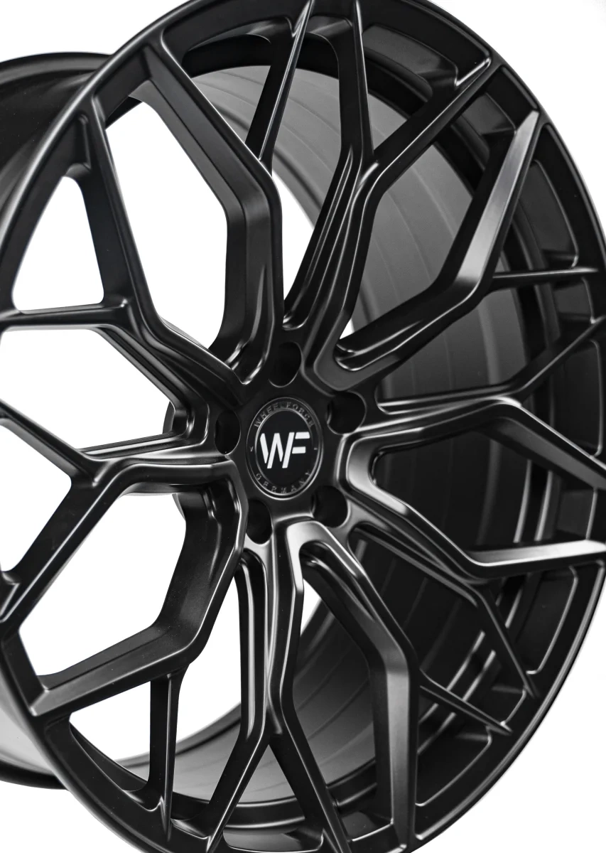 Легкосплавний диск 20" Wheelforce HE1-FF 20x10,5 ET42 5x112 глибокий чорний - фото My Tuning Lab